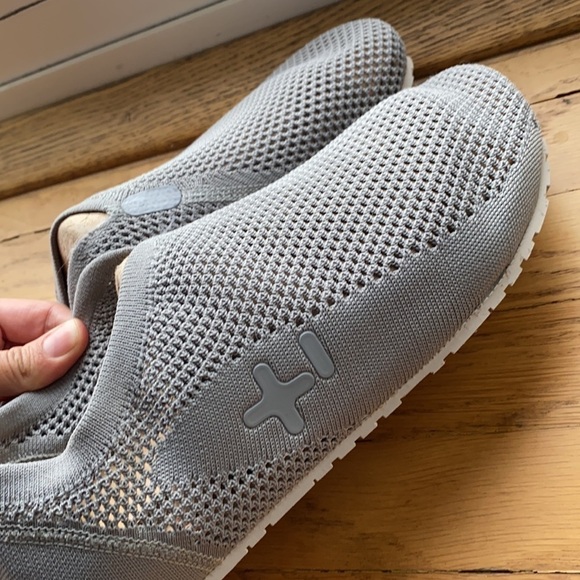 NEW! OTZ Shoes Gray Mesh Cork Insole Slip-ons Size 10.5 Men's - Picture 4 of 10